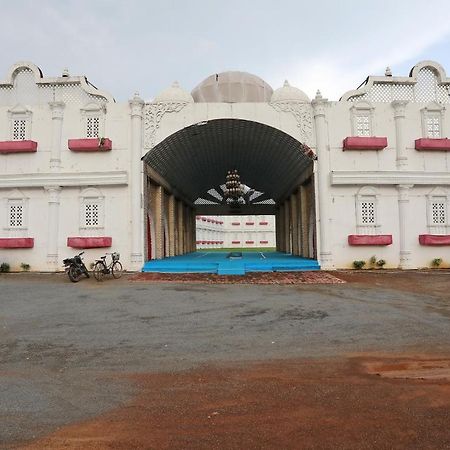 Oyo 18965 Parampara Garden Dharmpura Экстерьер фото