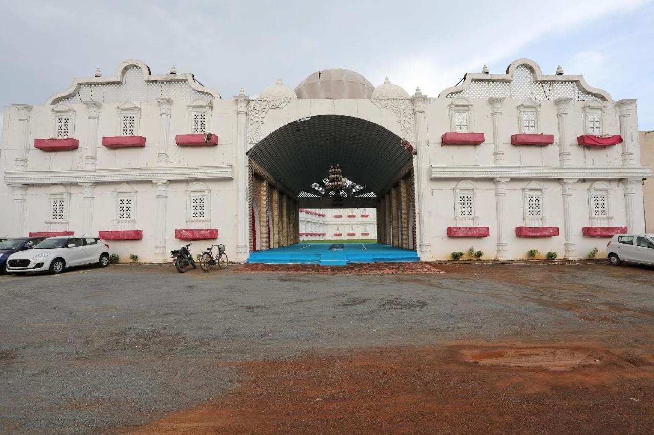 Oyo 18965 Parampara Garden Dharmpura Экстерьер фото